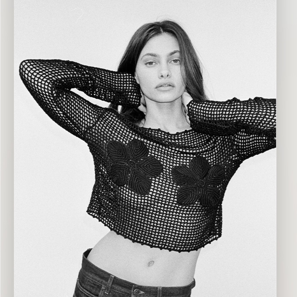 Realisation Par Crochet Flower Top Black Sz Sm NWOT